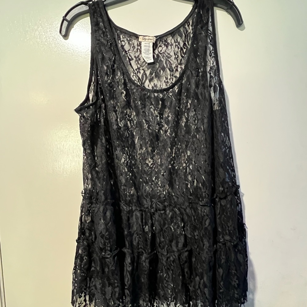 Black Lily Star Top